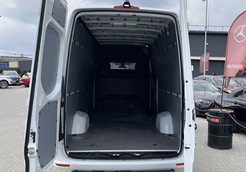 Mercedes-Benz V-Class 2021 фото 8