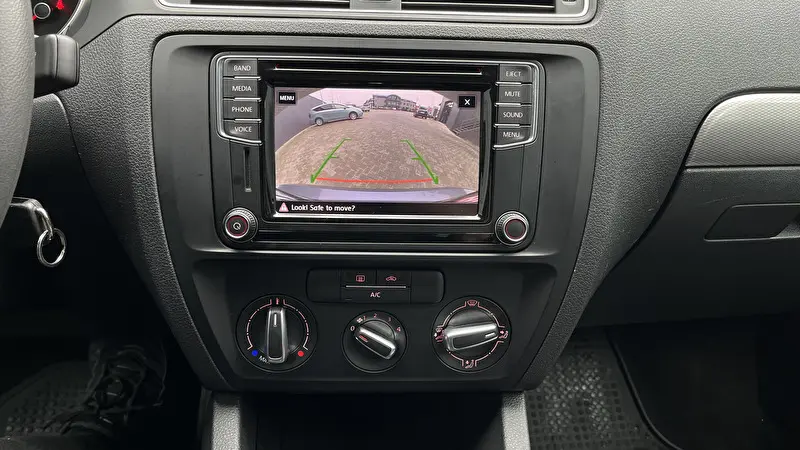 Volkswagen Jetta 2016 foto 13