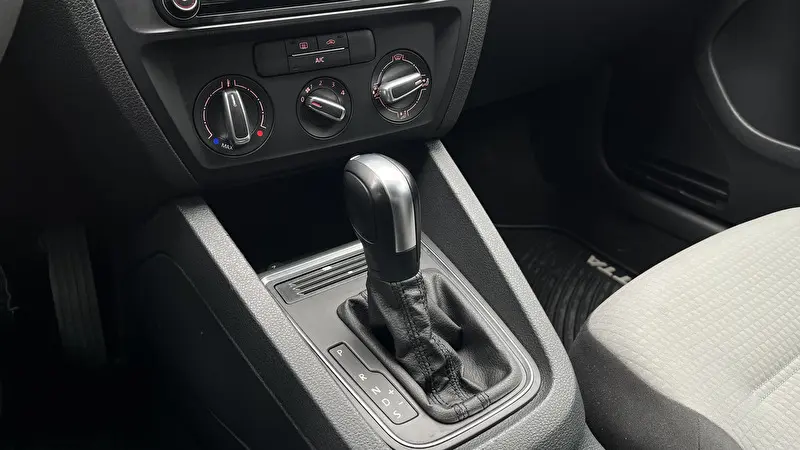 Volkswagen Jetta 2016 foto 14