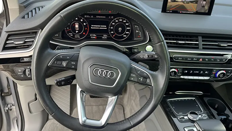 Audi Q7 2019 фото 7
