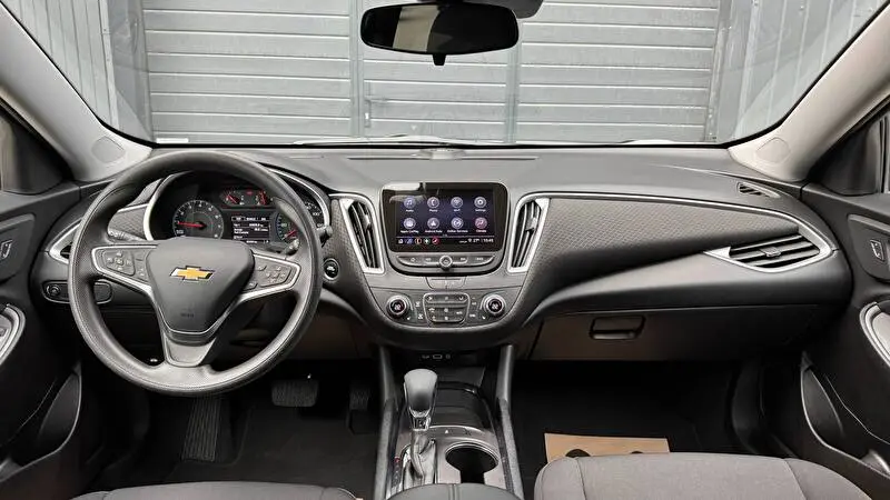 Chevrolet Malibu 2023 фото 8