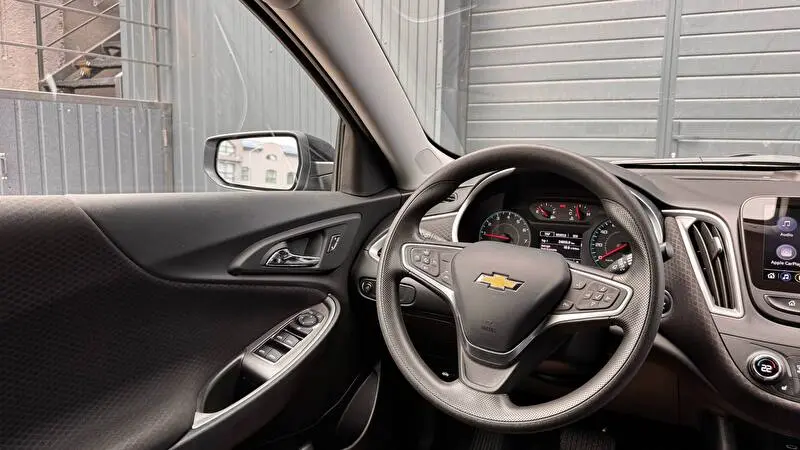 Chevrolet Malibu 2023 фото 9