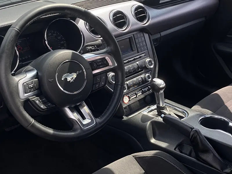 Ford Mustang 2017 фото 11