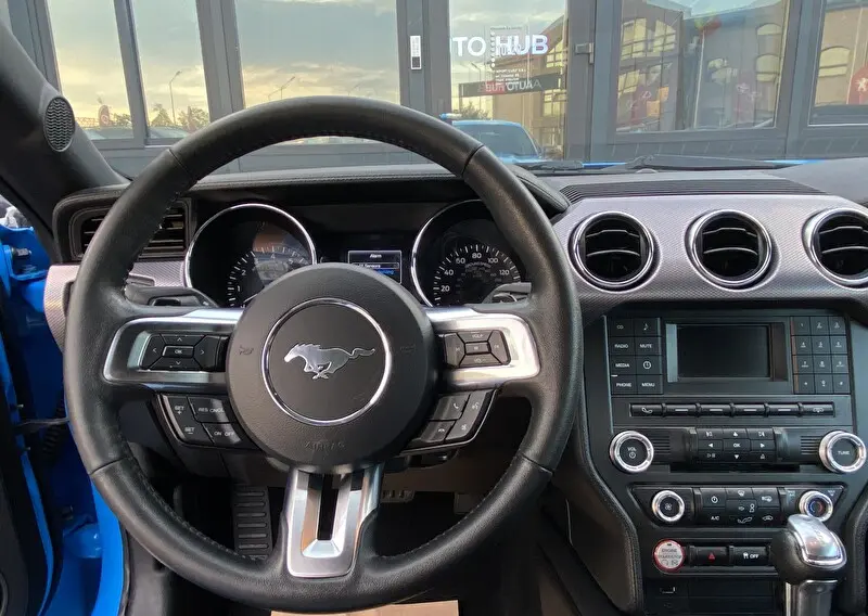 Ford Mustang 2017 фото 9
