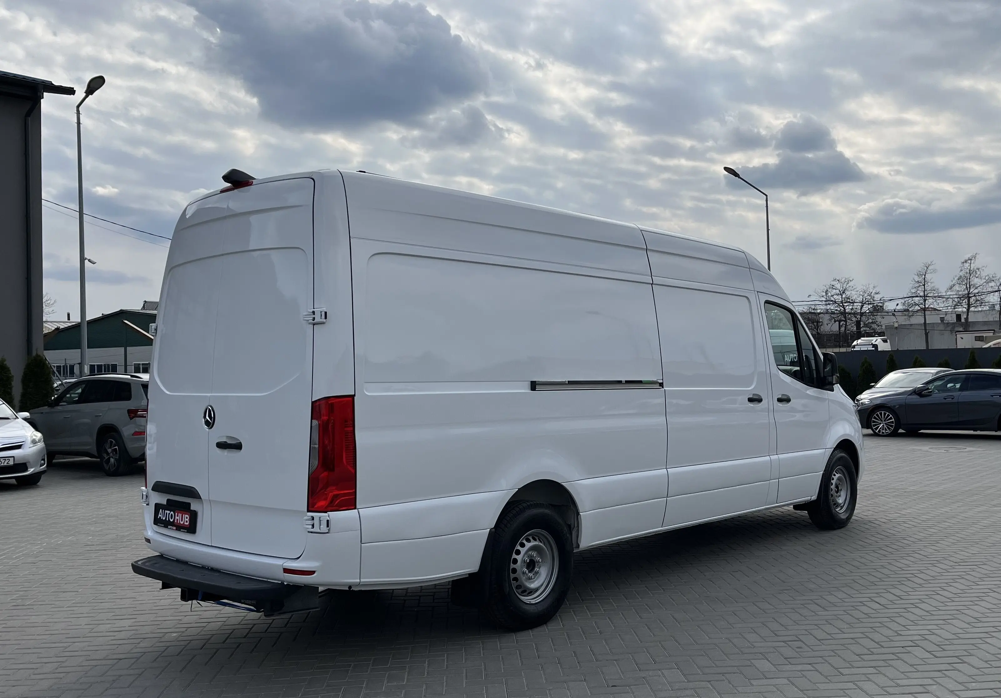 Mercedes-Benz V-Class