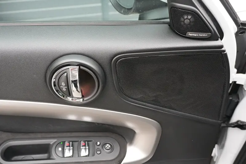 MINI Countryman 2019 фото 17