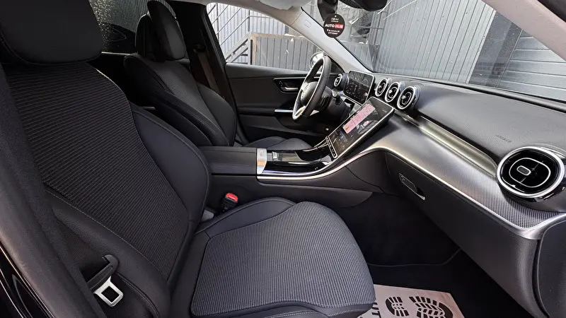 Mercedes-Benz C-Class 2023 фото 9