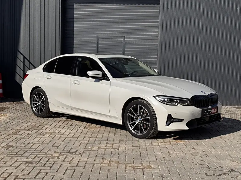 BMW 3-Series 2021 фото 3