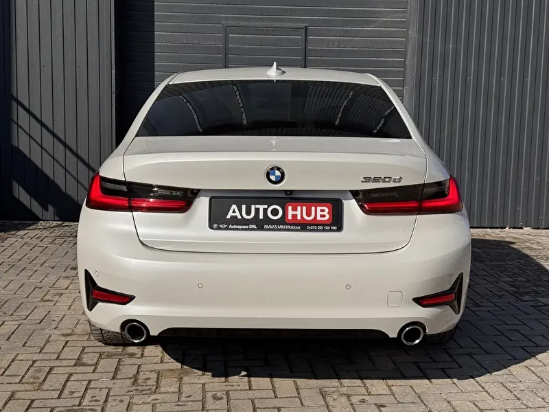 BMW 3-Series 2021 фото 7