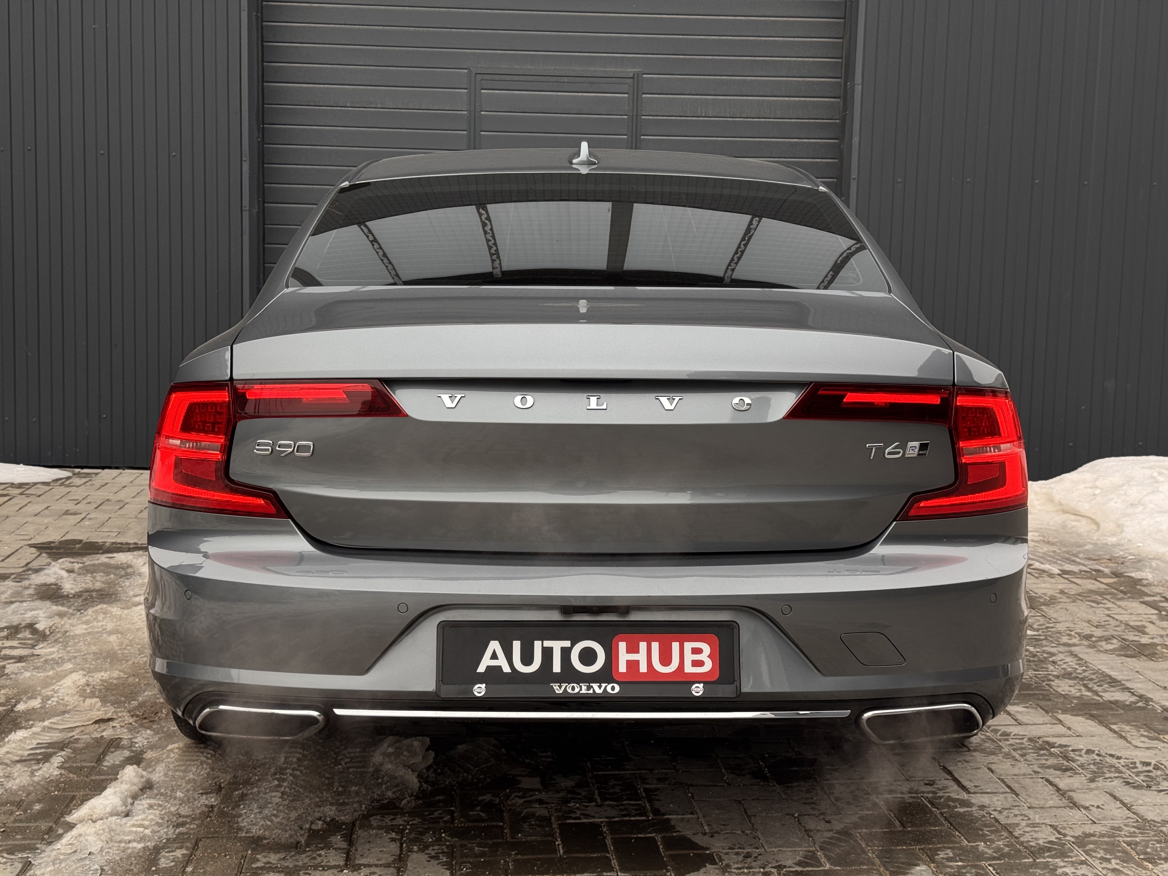 Volvo S90