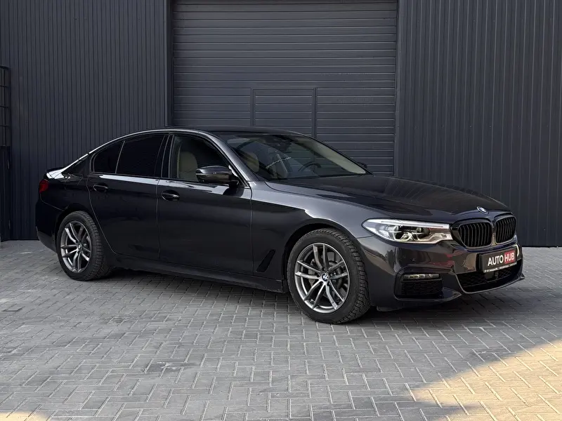 BMW 5-Series 2017 фото 4