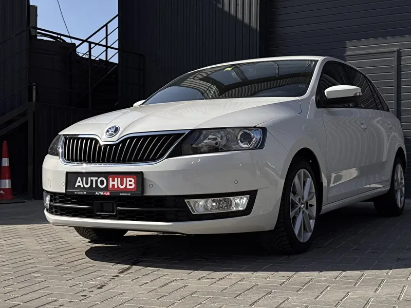Skoda Rapid 2015 фото 1