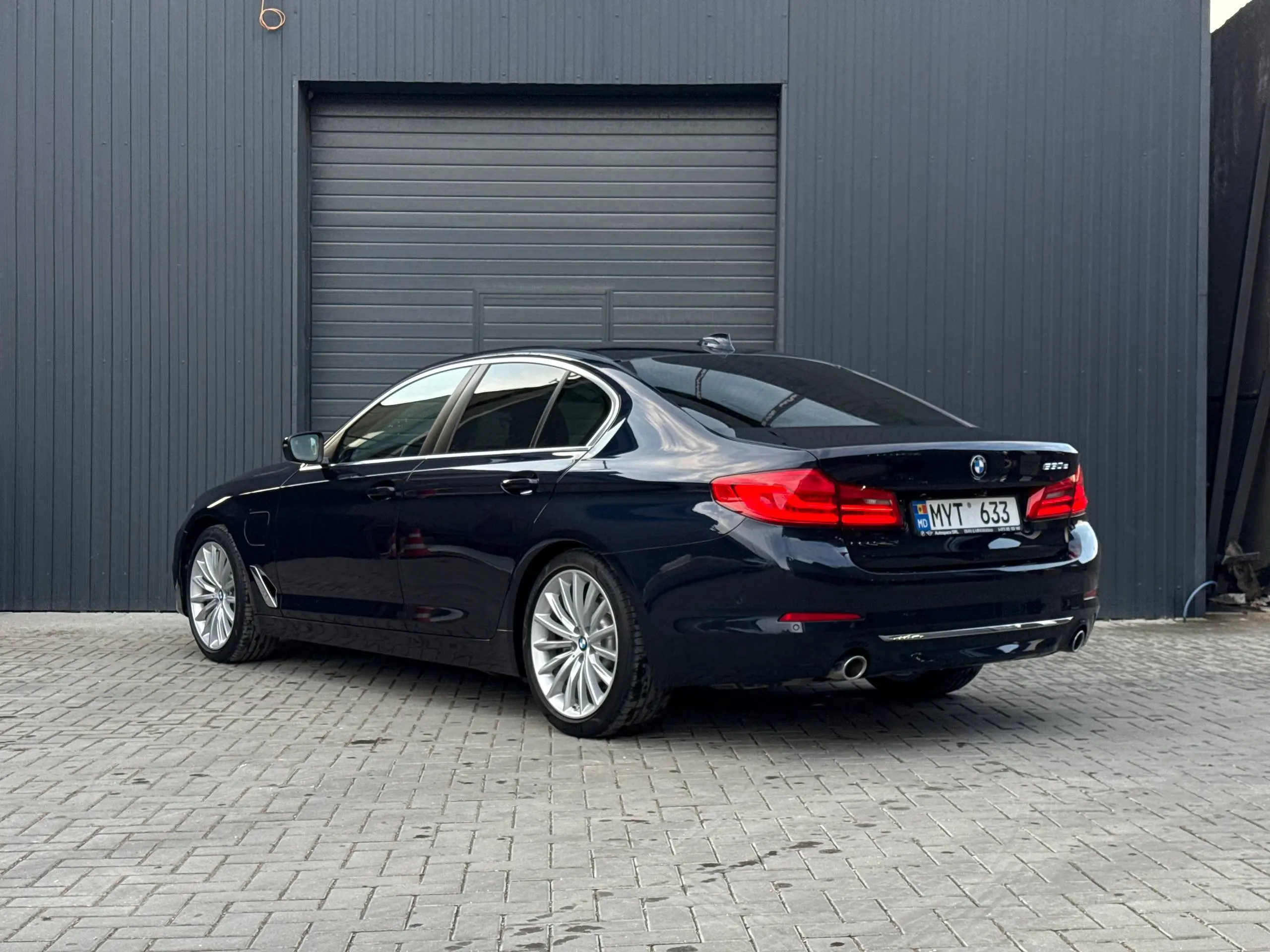 BMW 5-Series