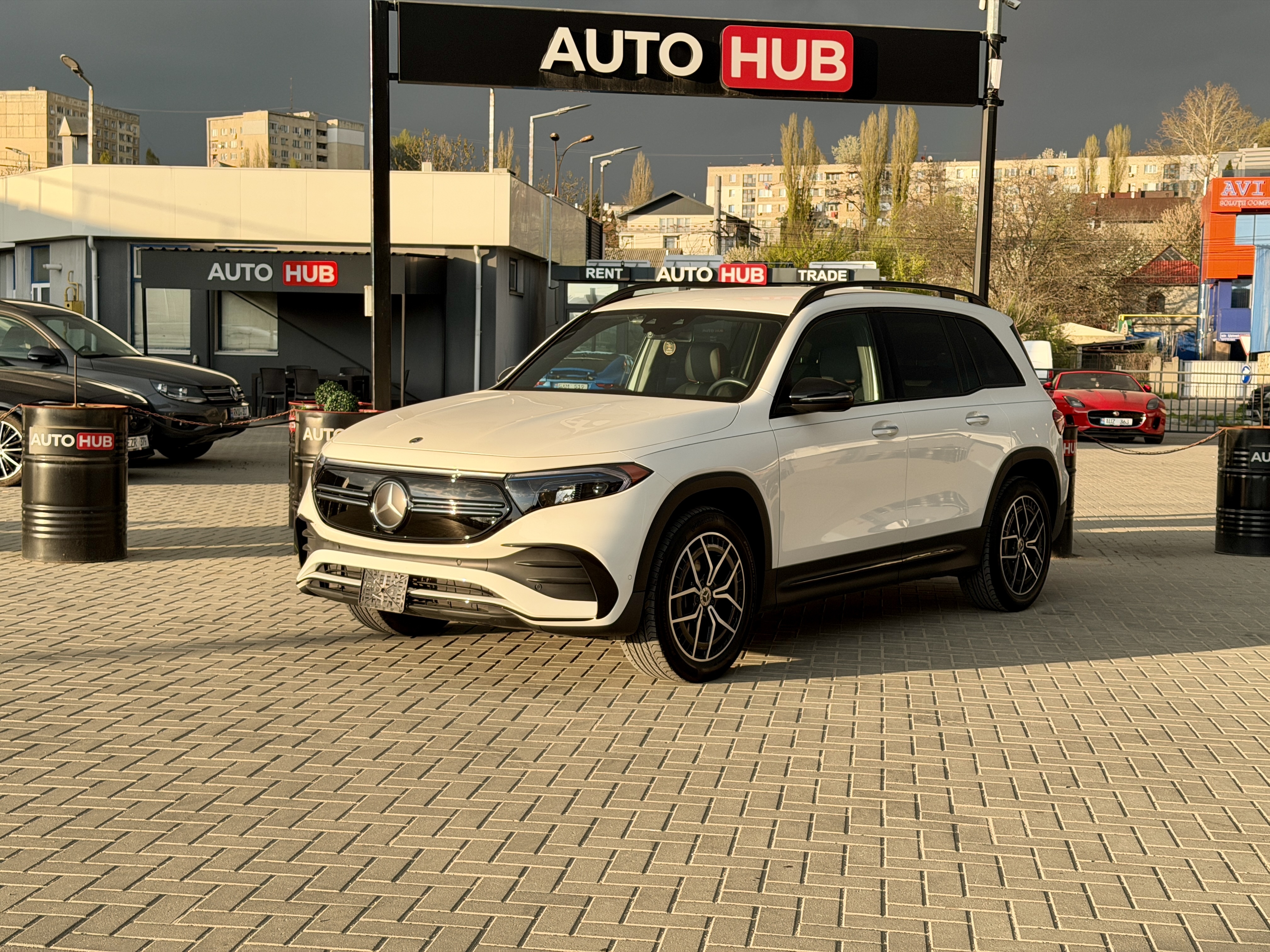 Mercedes-Benz EQB