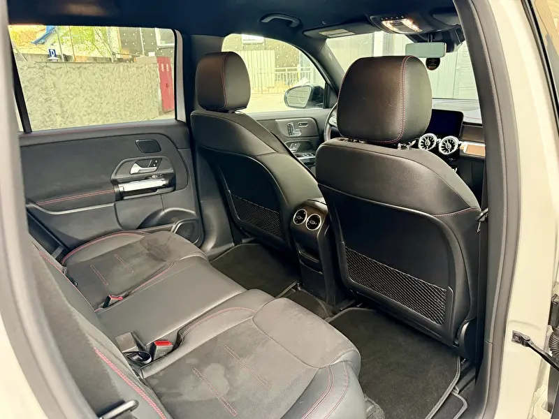 Mercedes-Benz EQB 2023 foto 9