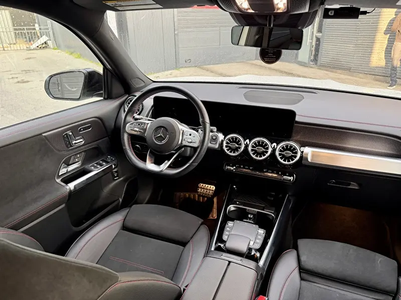 Mercedes-Benz EQB 2023 foto 8