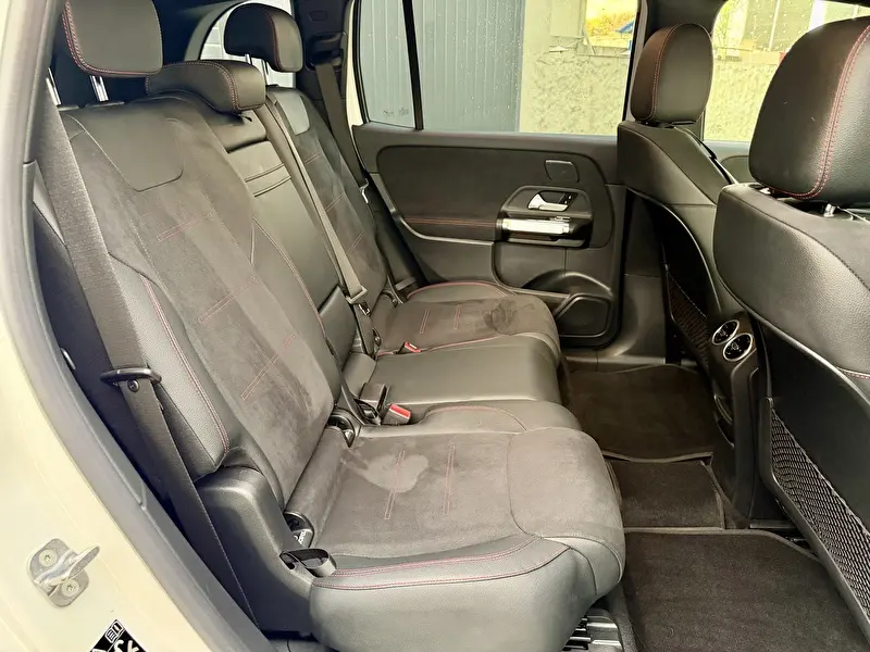 Mercedes-Benz EQB 2023 foto 10