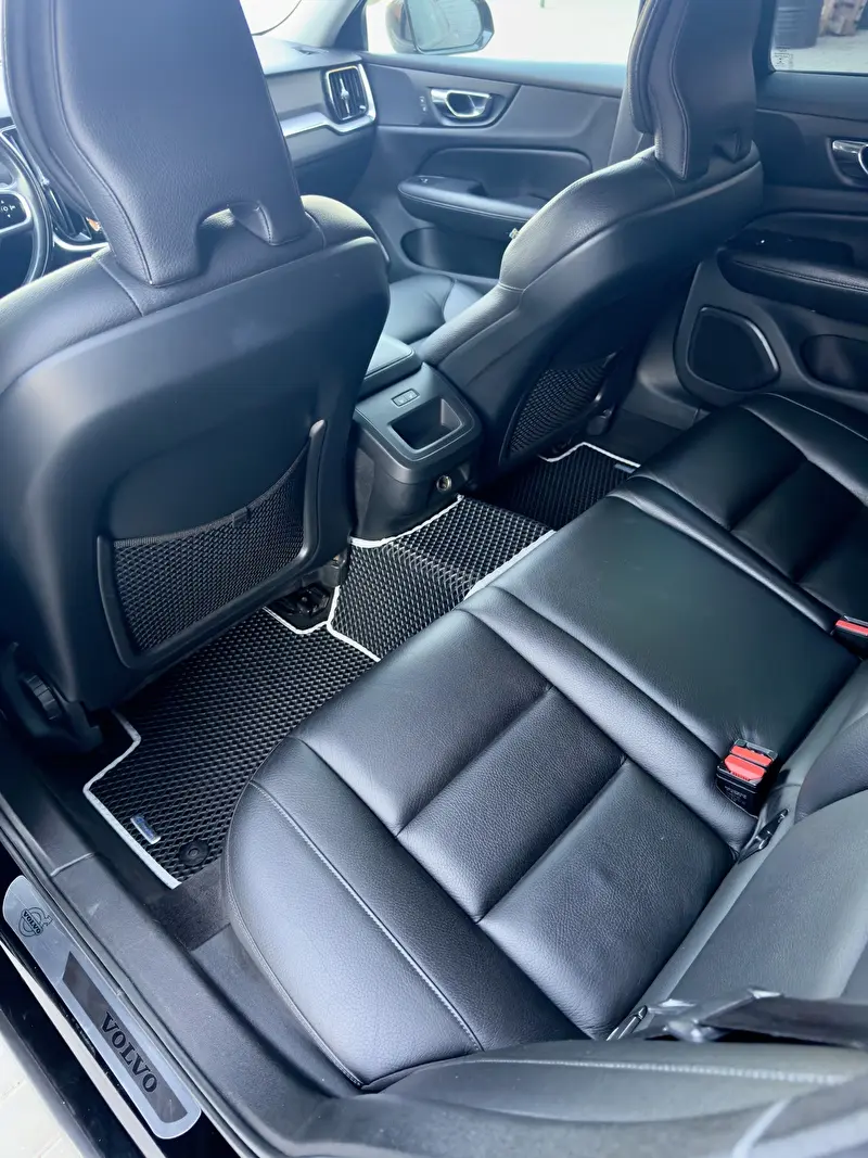Volvo V60 2018 фото 11