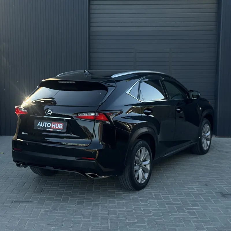 Lexus NX300 2017 фото 4