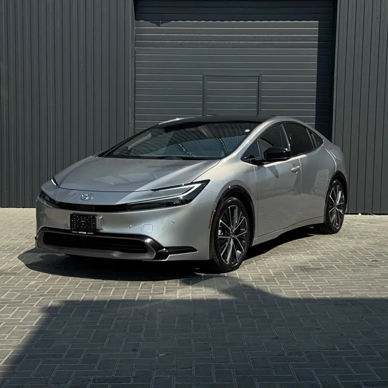 Toyota Prius 2024 фото 2