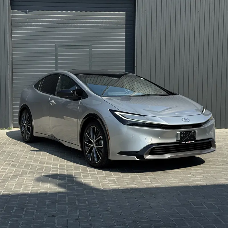 Toyota Prius 2024 фото 3