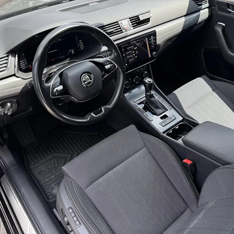 Skoda Superb 2021 фото 6