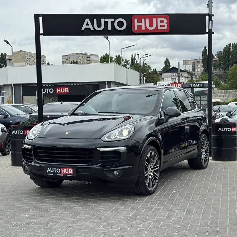 Porsche Cayenne 2015 фото 1