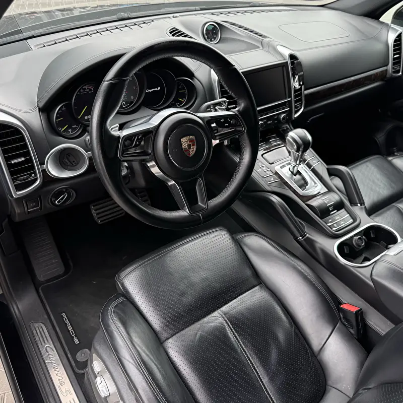 Porsche Cayenne 2015 фото 6