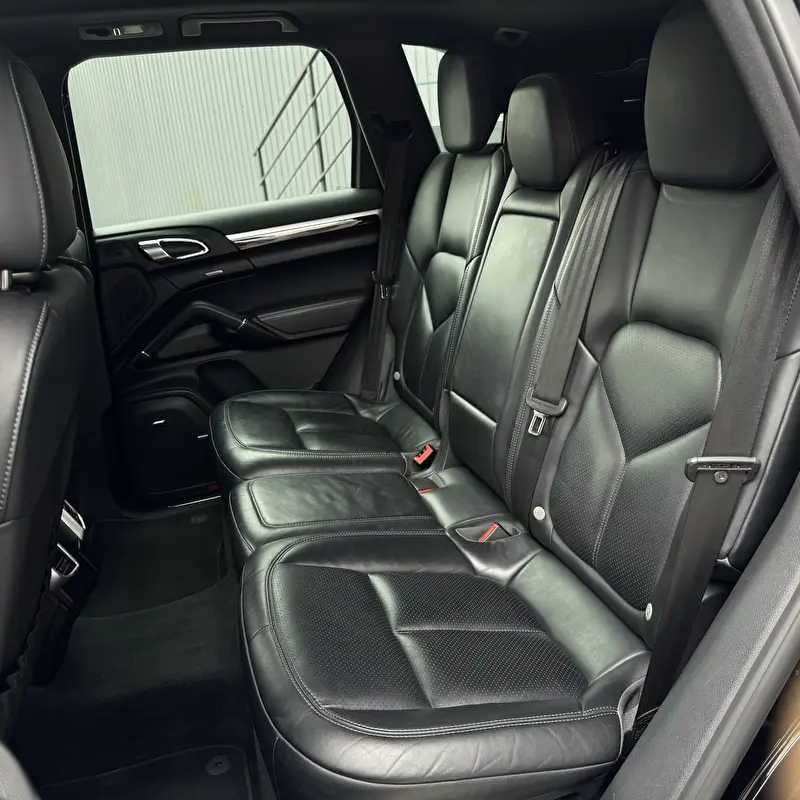 Porsche Cayenne 2015 фото 8
