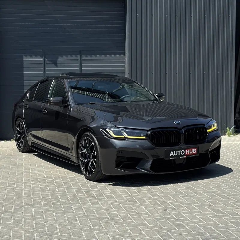 BMW 5-Series 2017 фото 2