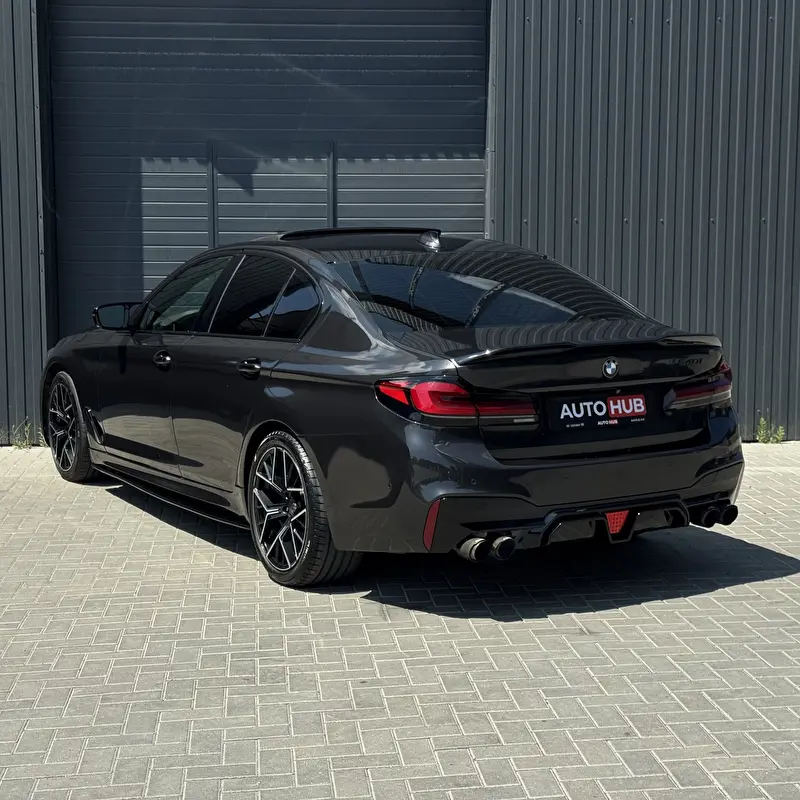 BMW 5-Series 2017 фото 4