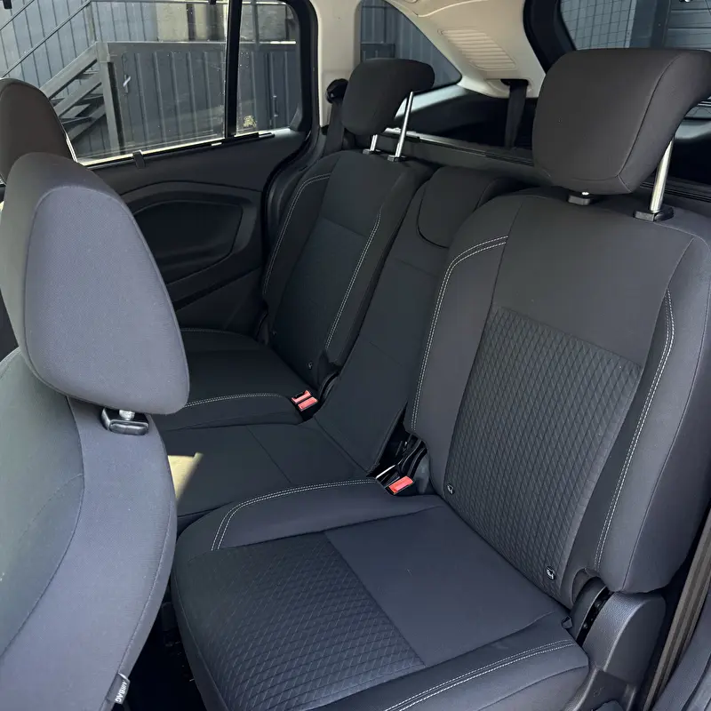Ford Grand C-MAX 2017 фото 8