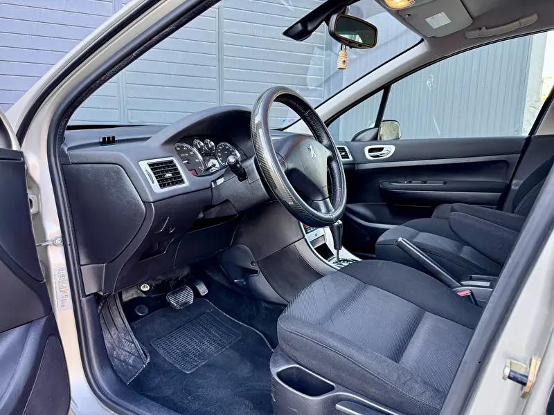 Peugeot 307 2006 photo 9