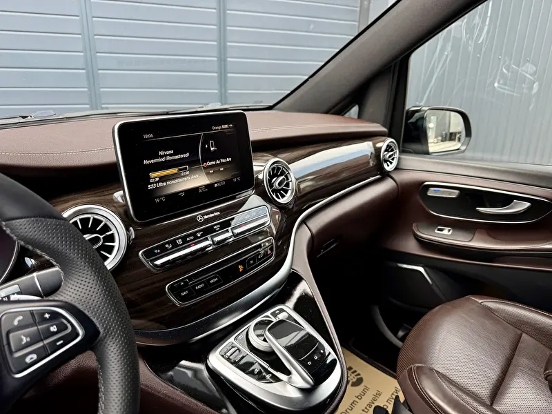 Mercedes-Benz V-Class 2017 фото 10