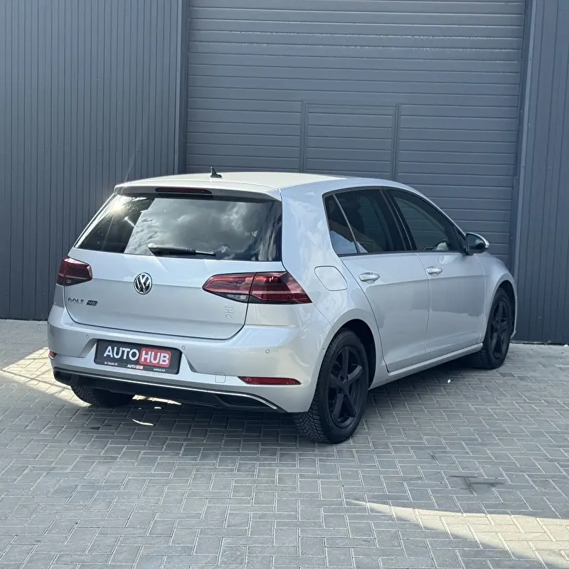 Volkswagen Golf 2019 фото 2