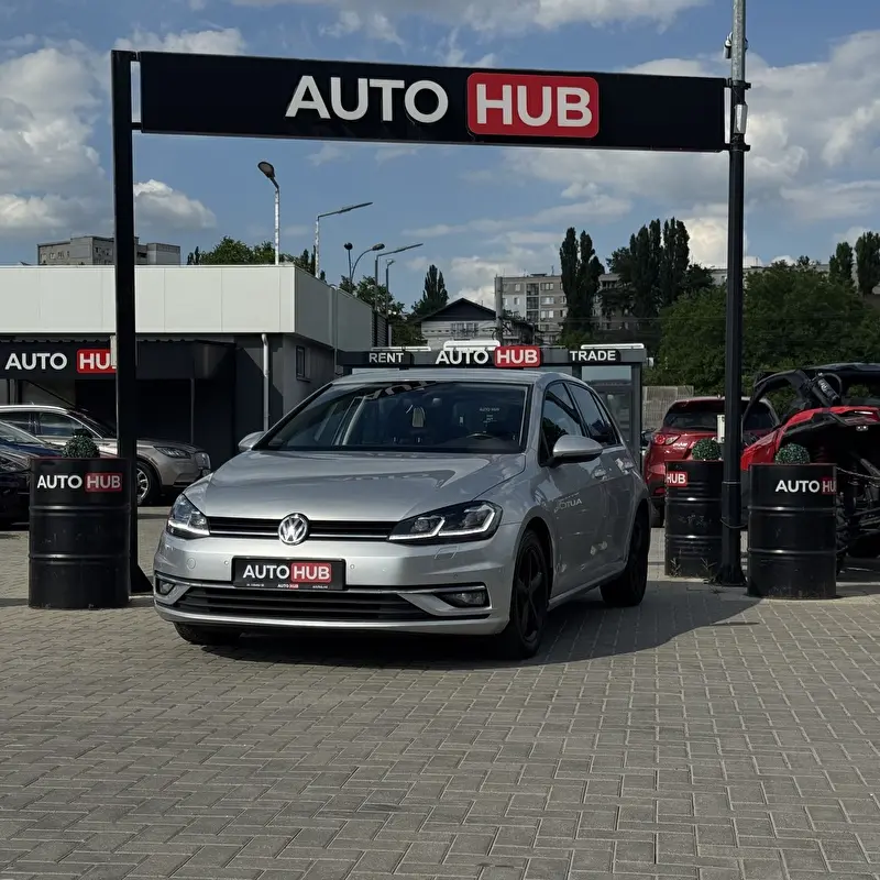 Volkswagen Golf 2019 фото 1