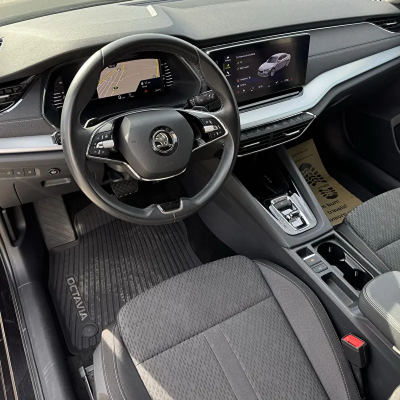 Skoda Octavia 2023 фото 6
