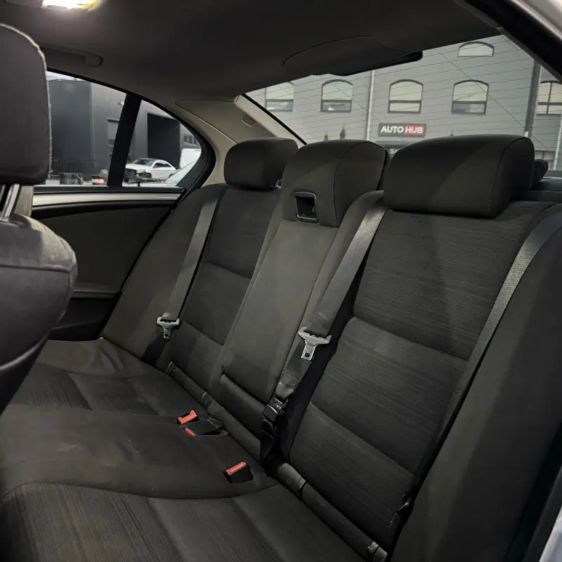 BMW 5-Series 2009 foto 8