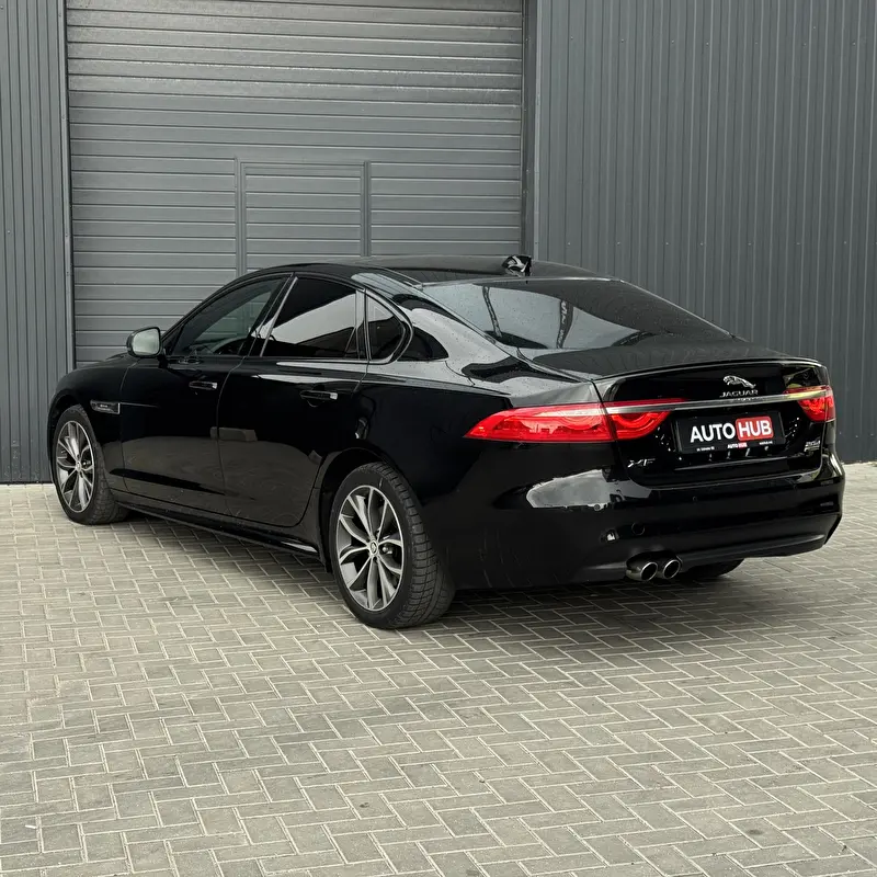 Jaguar XF 2017 фото 4