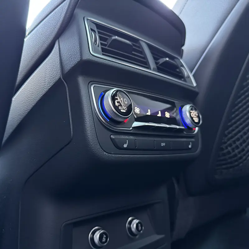 Audi Q7 2019 фото 10