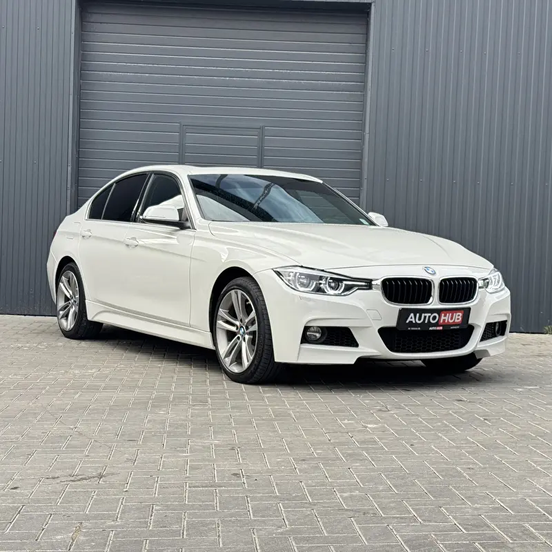 BMW 3-Series 2018 photo 2