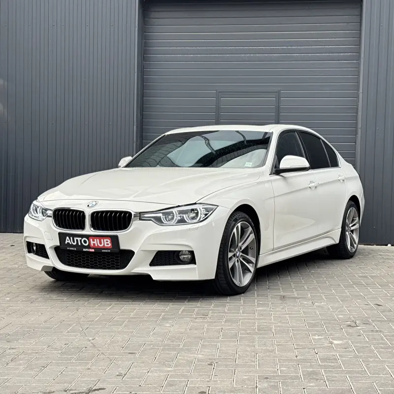 BMW 3-Series 2018 photo 3