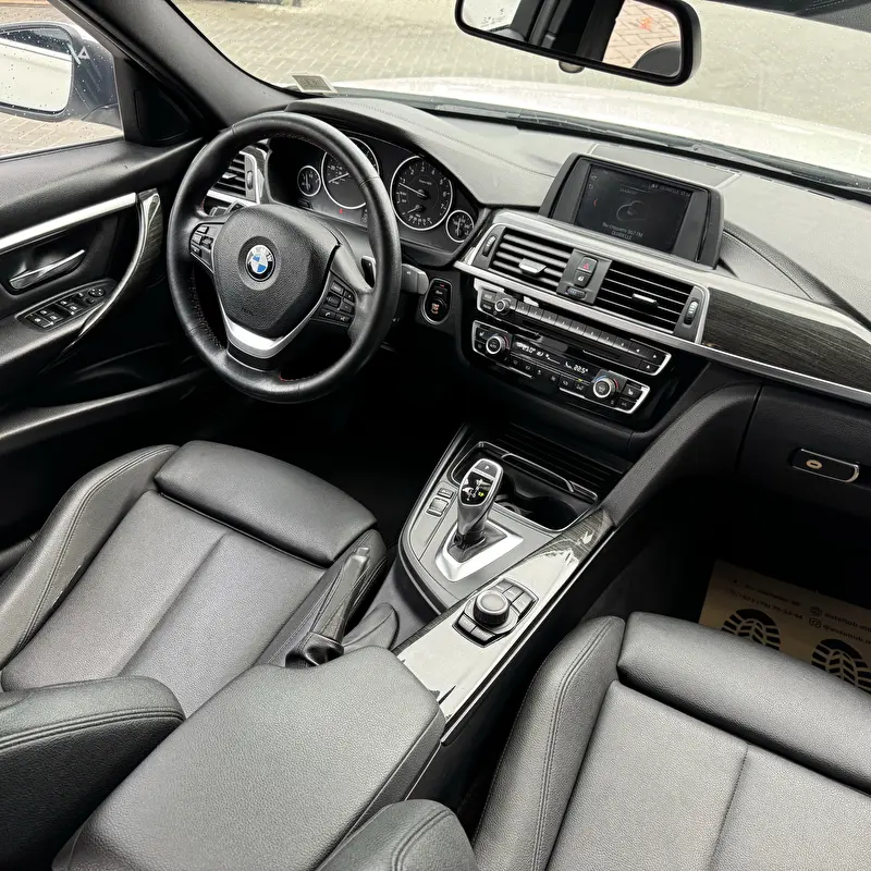 BMW 3-Series 2018 фото 7