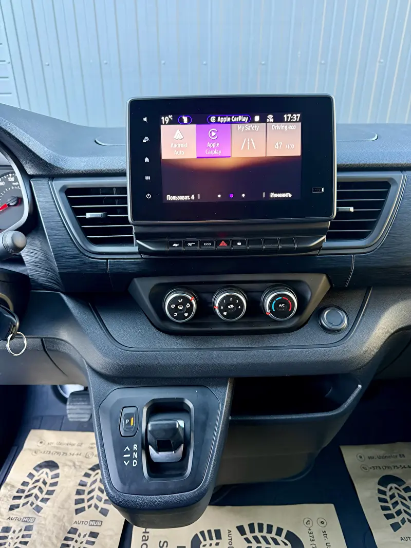 Renault Trafic 2025 фото 8