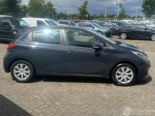 Peugeot 208 2017 photo 6