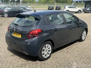 Peugeot 208 2017 photo 5