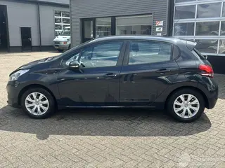 Peugeot 208 2017 photo 2