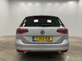 Volkswagen Passat 2023 foto 6