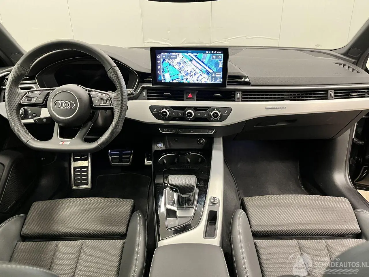 Audi A4 Avant 2024 photo 12