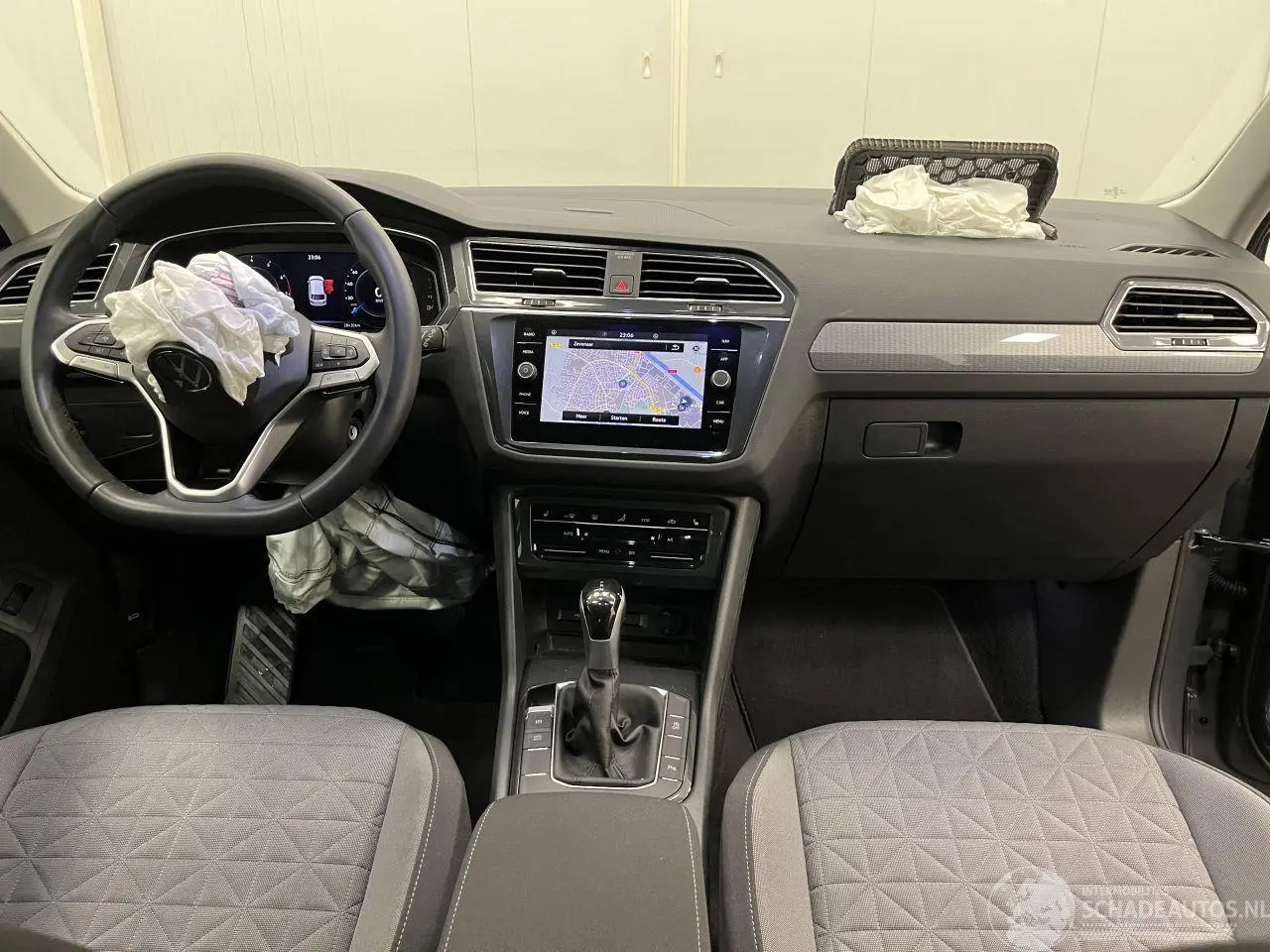 Volkswagen Tiguan 2023 фото 11